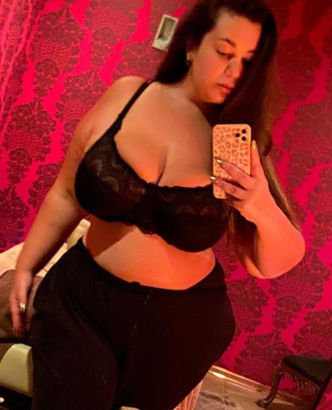 (386) 463-4463 I’m available for hookup sex
