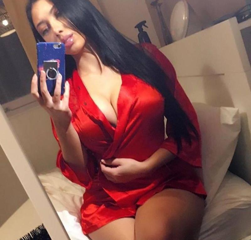 ZOE• SEXY•PARTY•JUICY •AMAZING ASS