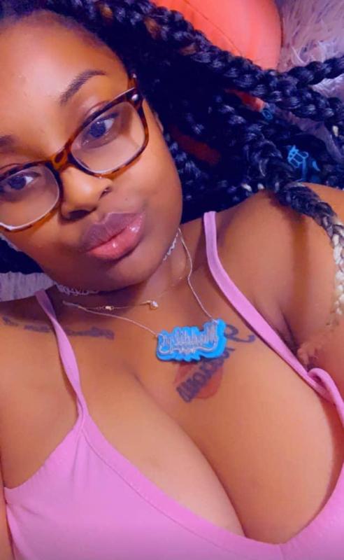 Text me (424) 328-4595 I’m available for cheap rate 👅🍆🍑 incall or outcall