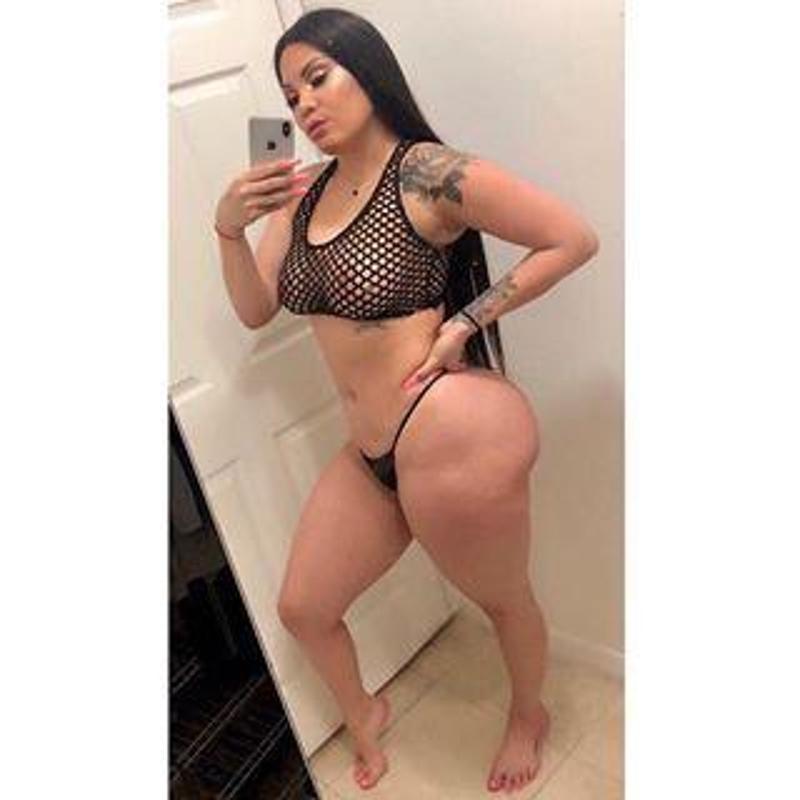 I’m sweet in the middle let’s have fun I’m good and sweet