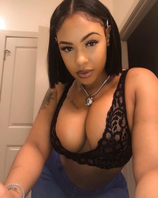 Linda hot body🥵