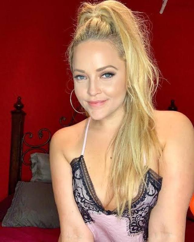 Availability Available 24/7???????? Rates From In-calls, Outcalls Incalls, Rates