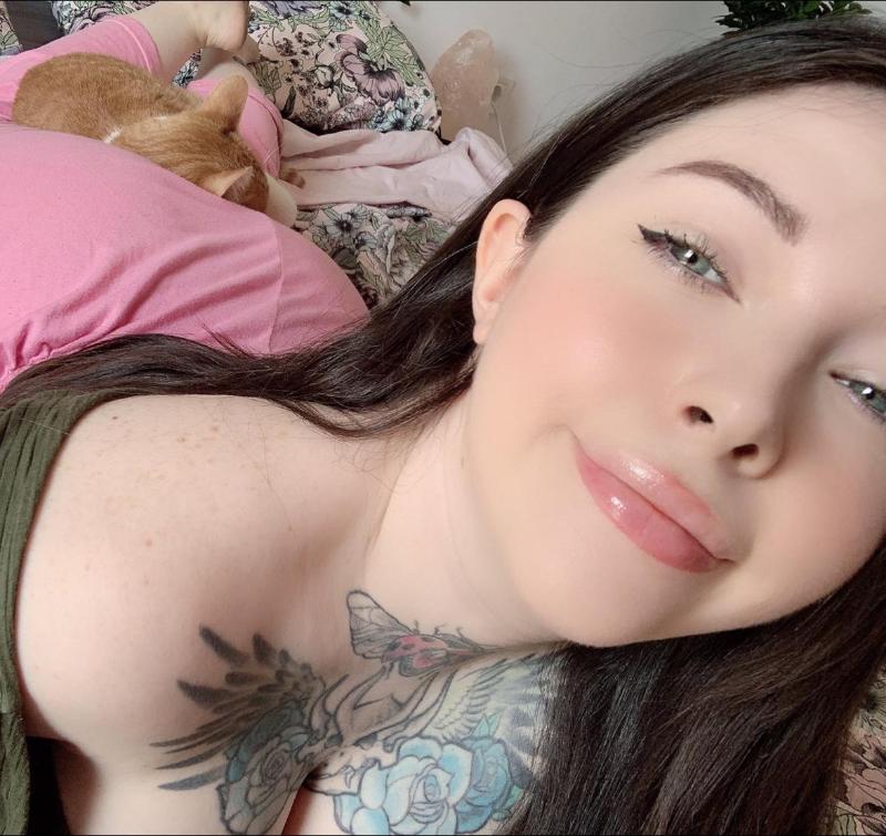 Hot 🥵 Sarah Snapchat: Sarahvandelle22,,,, cell phone: (724) 384-7259