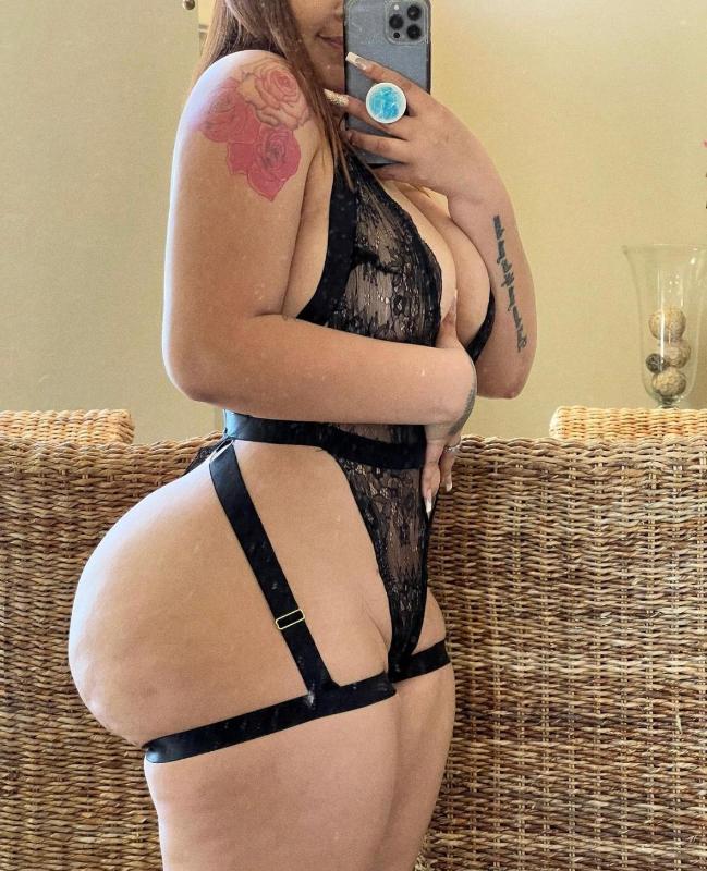 Bad Bitch💦🍆👅but you know I’m Classy😍🤤💯