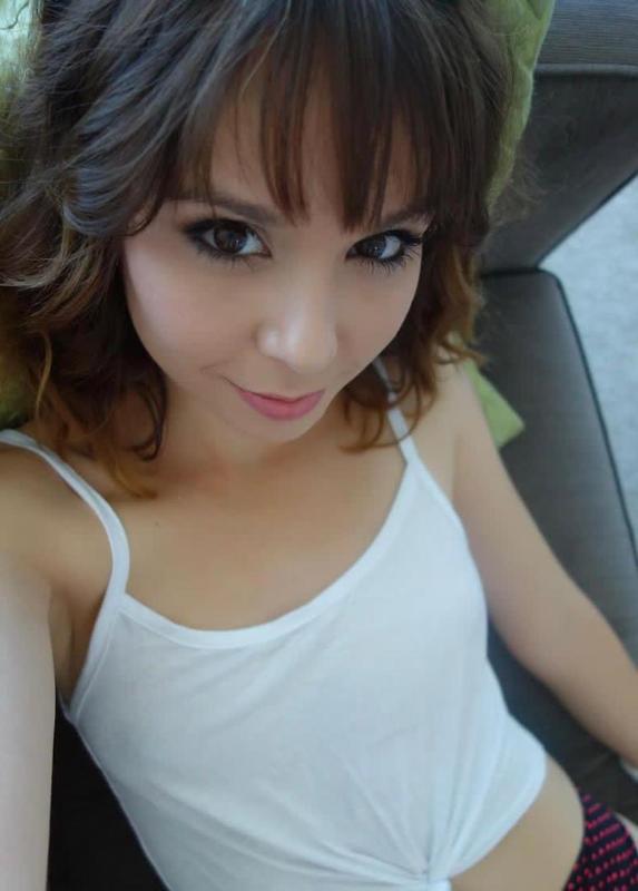 First Time Naughty cute Girl Ready To Play DAY OR NIGHT **** Embrace your naught