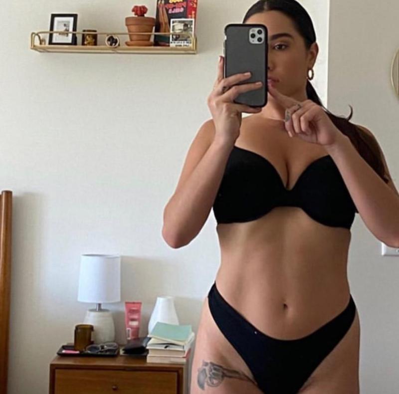 Naughty jasmine available for Hookup