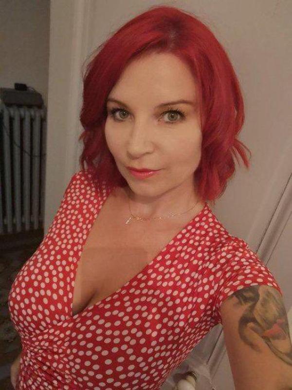 HI I AM ESCORT MELISSA