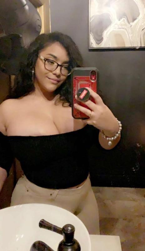 Down to fuck 🍆🍆🍆🥵🥵🥵🥵💯💯💯