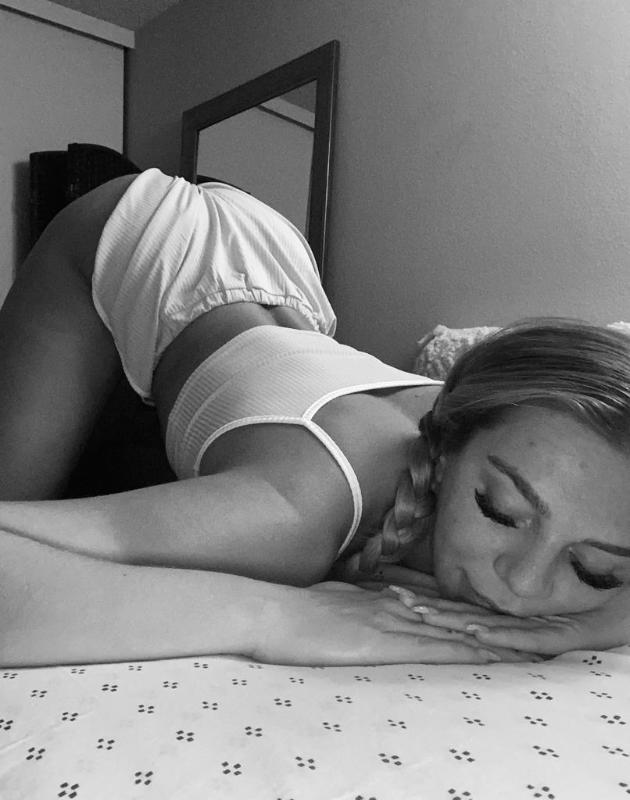 HMU on snapchat @dianahorrackkx 👿👿👅👅 hmu on number (240) 803-3886