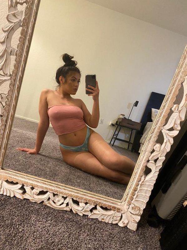 Am available for hookup incall or outcall service (606) 370-0926