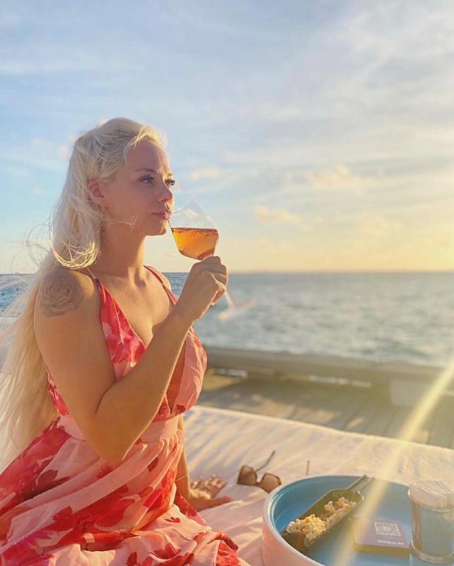 I’m Elsa, 25. I’m down for adult hookup