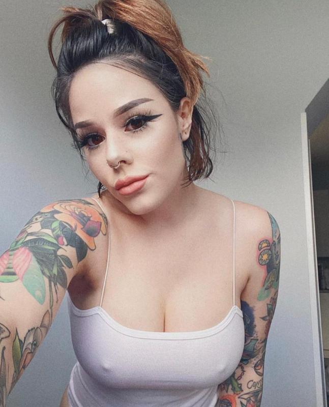 I’m ready to fuck if you can do what I ask you don’t text me