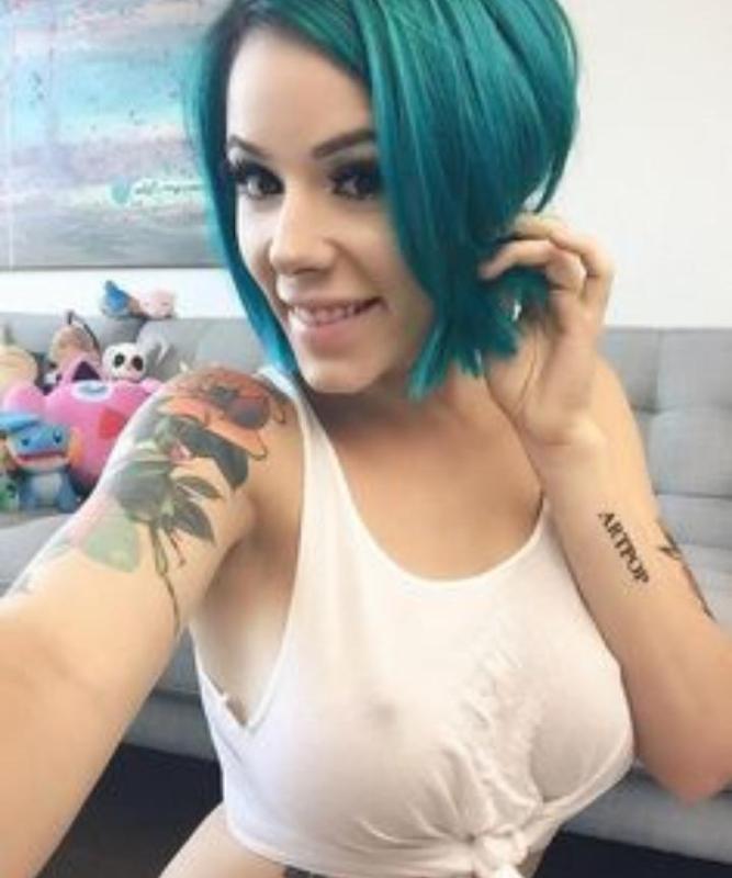 Hey handsome I'm Available for a hookup text me +19294197828