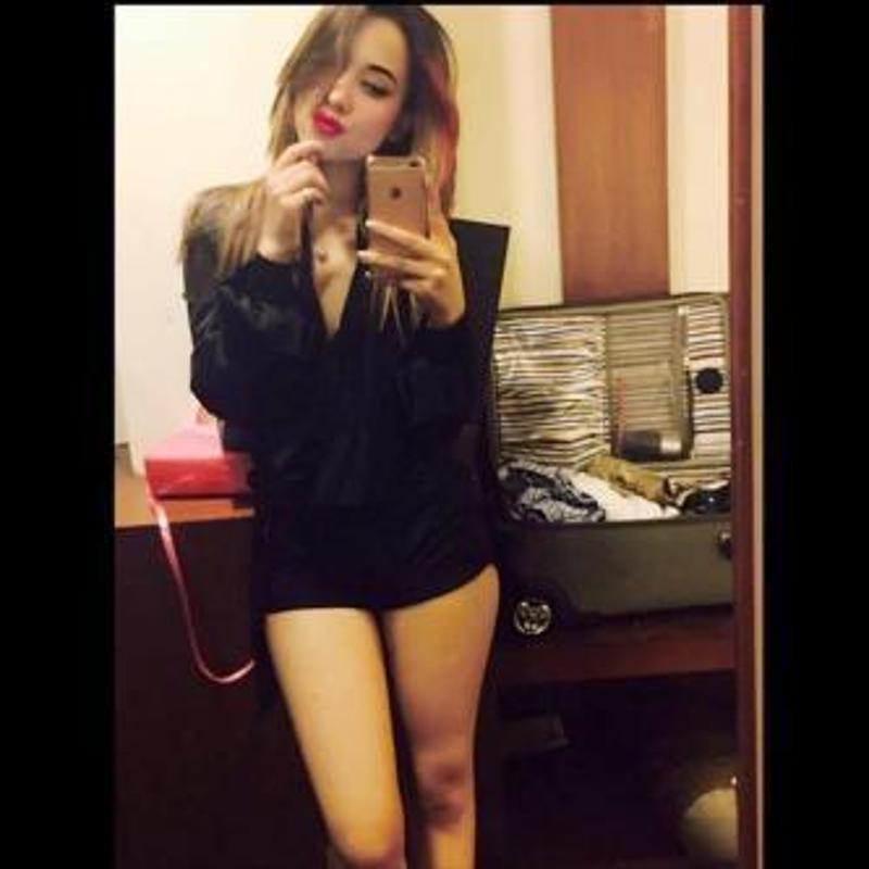Top Call Girls In DLf Cyber City-7042447181-EscorTs Meeting In Delhi Ncr-24hrs-