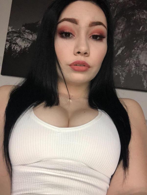Am down to fuck 🍆🍑💦👅😍 text 2013663166 or Snapchat: amandajerol2020