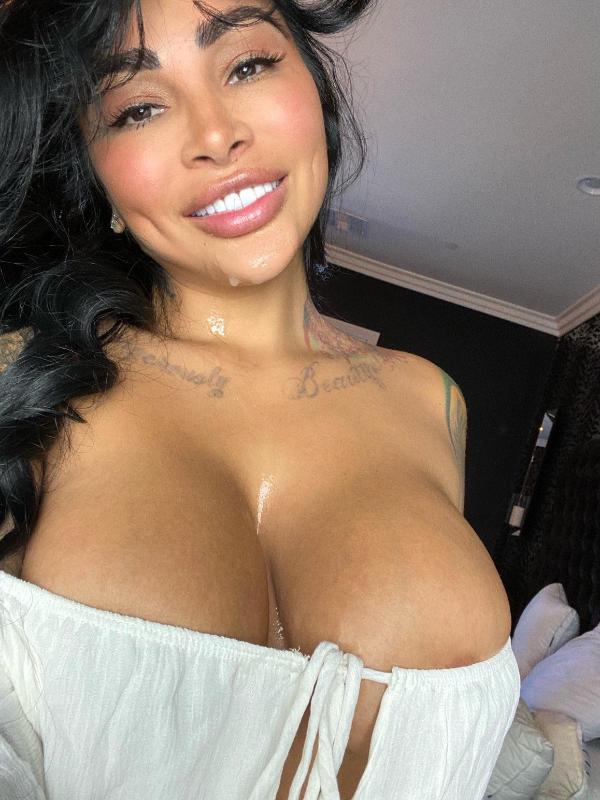 I’m available for outcall and incall❤️
