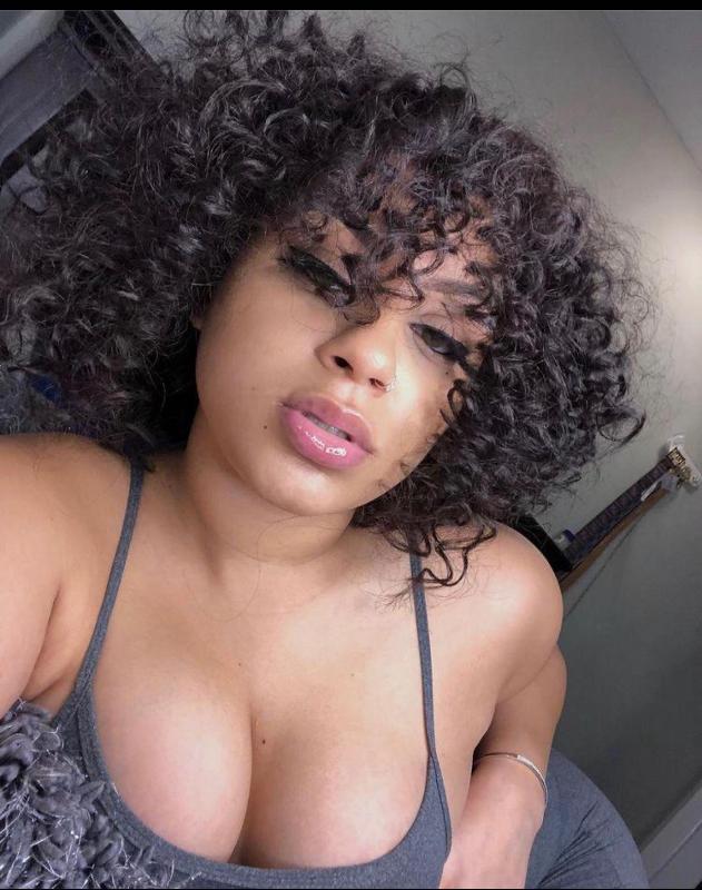 Curvy Erotic❤ Juicy
