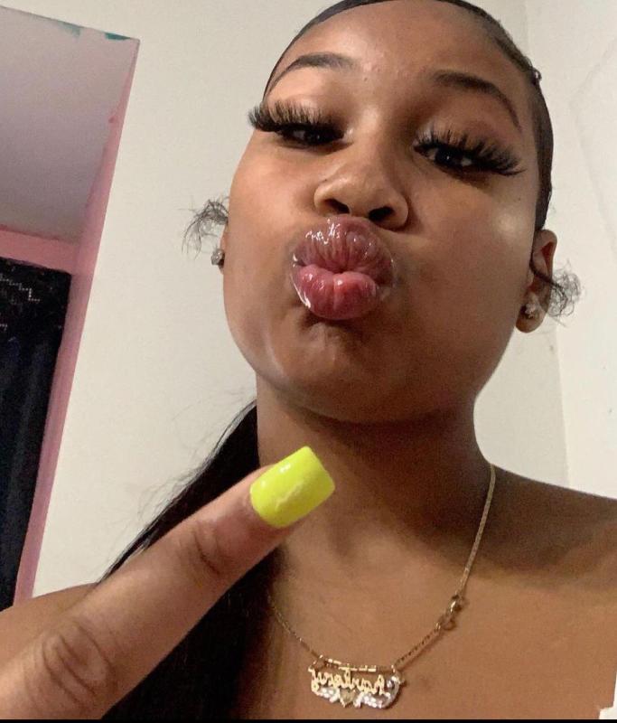 I’m Victoria available for hook up and lot of fun 🤩 ❤️ 😋🍆