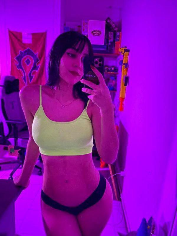 Hot sexy Sarahlevi ❤️❤️❤️