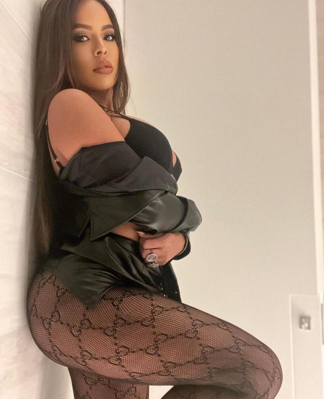 ✅100% YOUNG,CUTE✅PRETTY, CLASSY🧲 BELLA🧲29🧲✅🧲Table Shower 💦