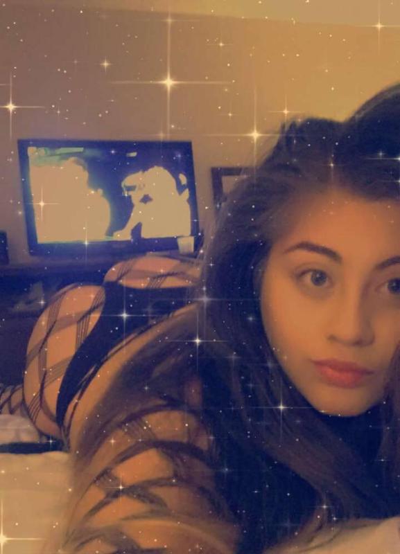 dream || spanish goddess booty&curvy Airport