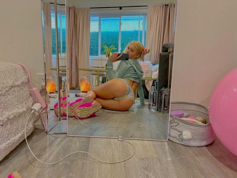 💯Real & Ready Now👅🍭Naughty Fun💋 Wanna taste a juicy pussy 👅