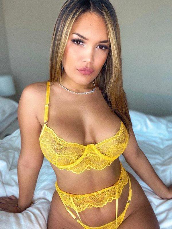 I’m available for both incall and outcall