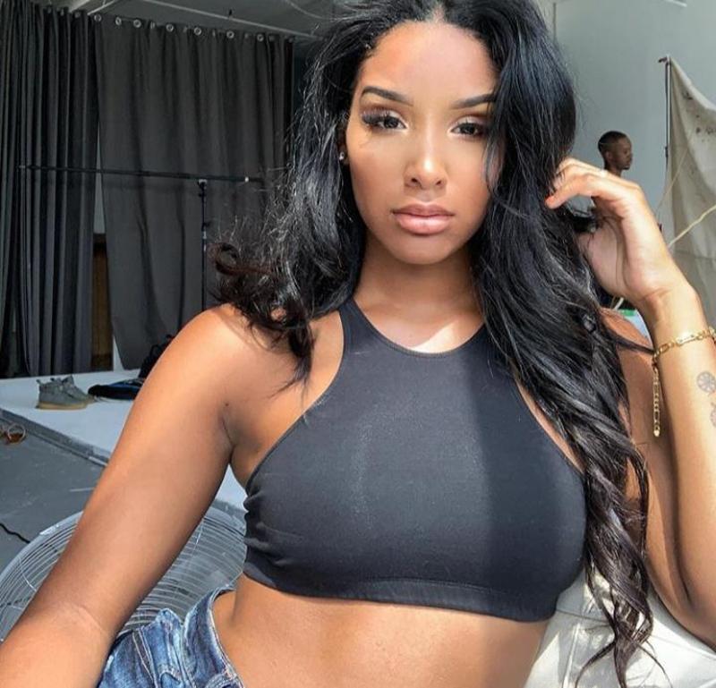 I’m vikkylan Sweet Sexy Nasty 😋 your complete late night freak.