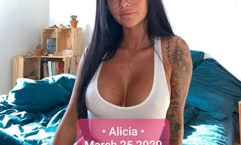 ☆ BACK IN TOWN! :) ☆ WELL REVIEWED ● sweet college girl