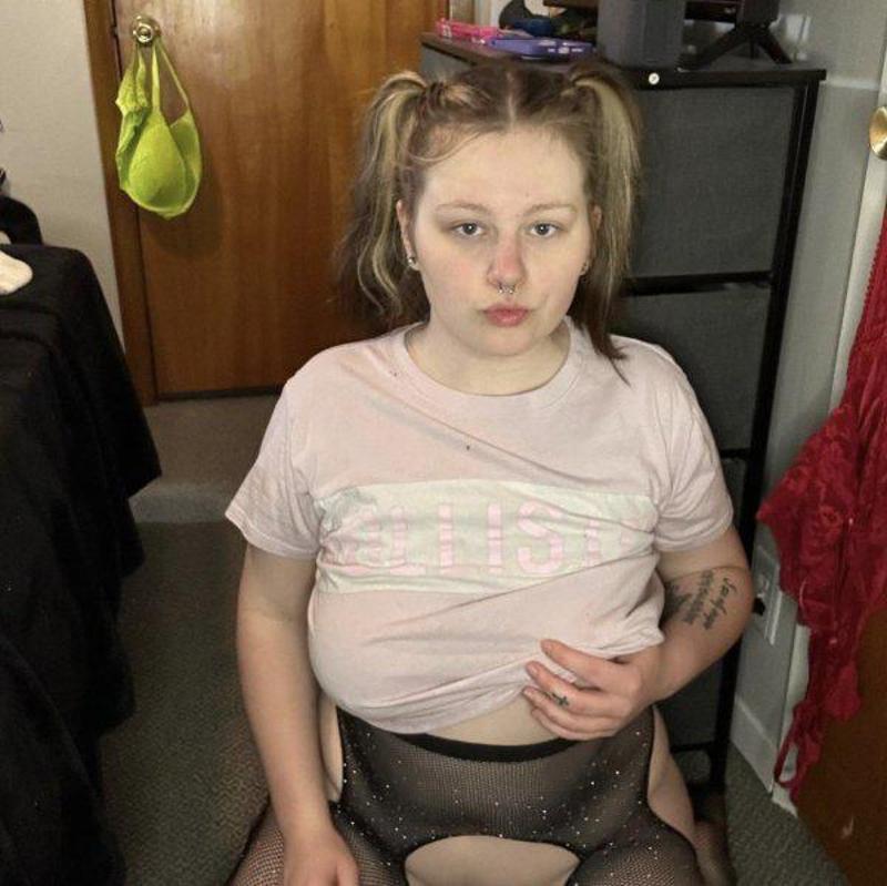 Cleanpussy shaved 💦🪒 anal👅blowjob 69treat 💕Snapch_ zamorrowd