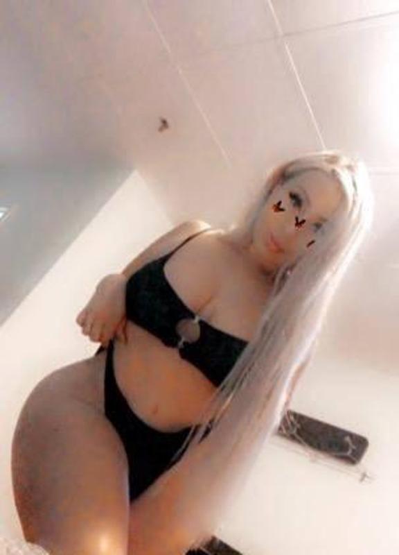 Busty BlondePlaymateSweetTight Treat Partygirl