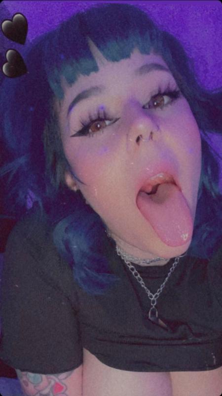 I’m Bella available for fun Snapchat👻Bella_louck or text 📲9048770357