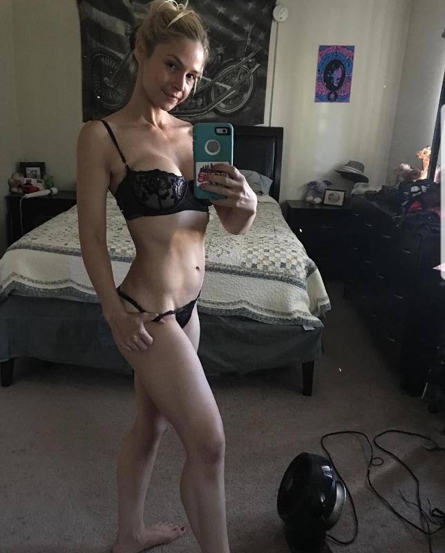 PLEASURE AND FUN (301) 690-6599, FULL BODY MASSAGE.