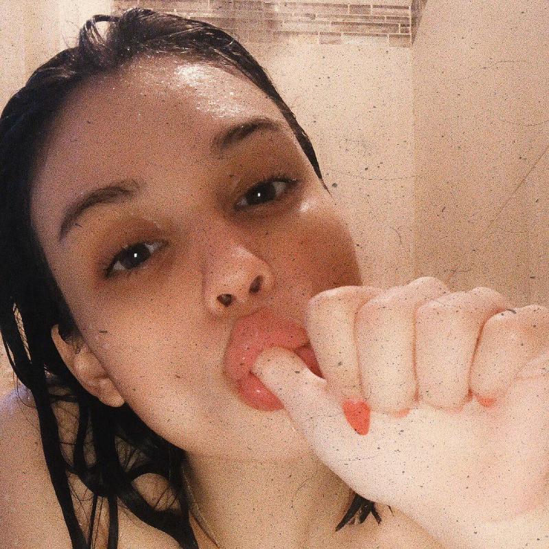 I’m available for hook up and full sex service