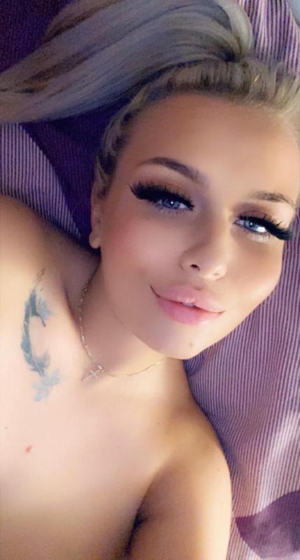 I am down here for hookups. Incall or outcall 💦