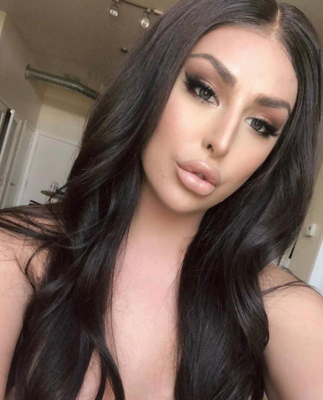 HOT 🥵 &HORNY PUSSY HUNGRY 🥰FOR YOUR DICK 🍆💦 & READY TO SATISFY YOU 🍑💦