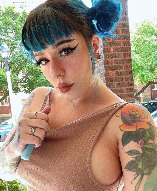 LET ME SATISFY YOU ! I’M AVAILABLE RIGHT NOW 3473547892 Snap👻 Lora_Larry